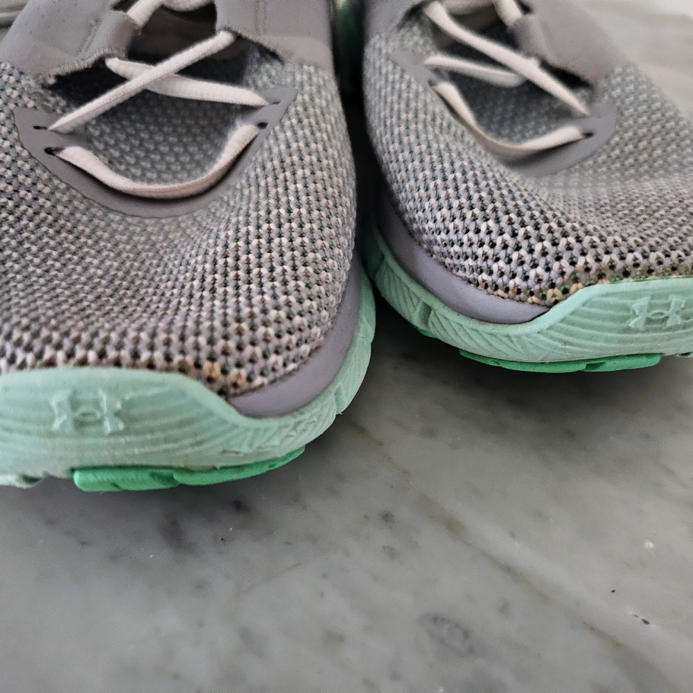 Under Armour Women's Sneakers size 9.5 gray green - Picture 9 of 9